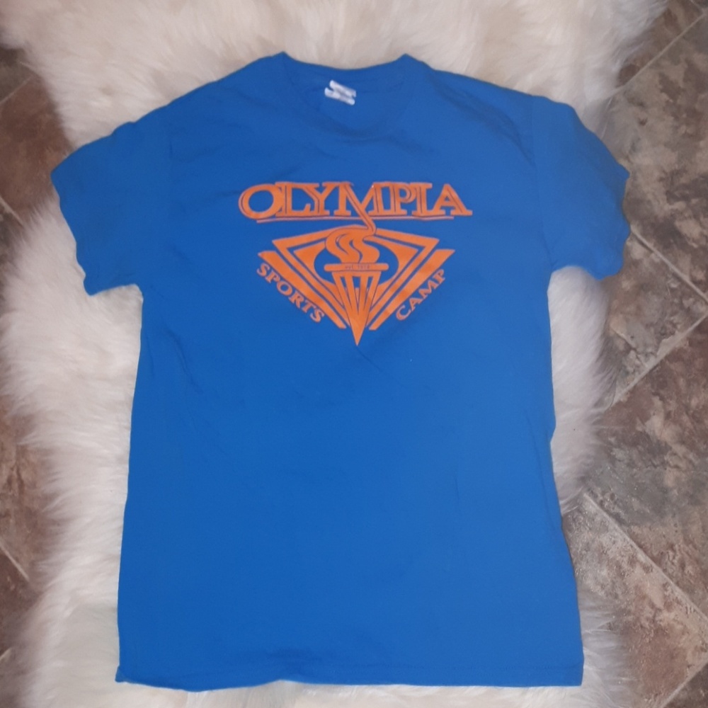 🍰2/$30🍰 Camp olympia tshirt size small